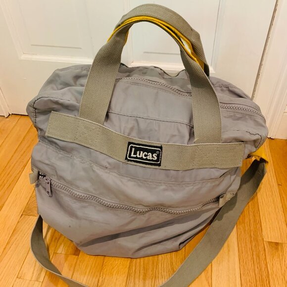 Lucas Nylon Travel Luggage Duffel Overnight Weekend Gym Sports Bag - Picture 3 of 9